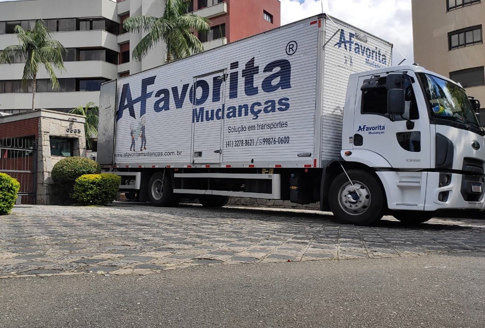 Mudanças comerciais em Curitiba e região.